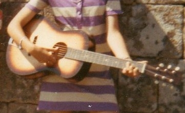 souvenirs,amie,copine,guitare,jeux,école