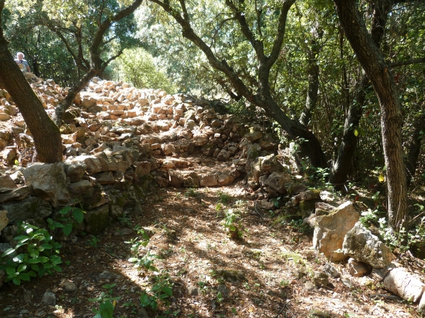 histoire,aqueduc,lavoir,source,canalisation,colline,19ème siècle